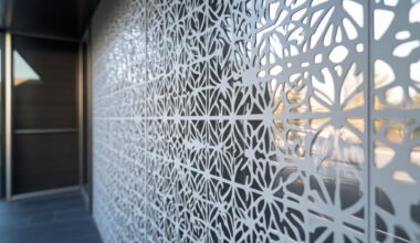 Sunt panourile traforate potrivite pentru spațiile minimaliste?